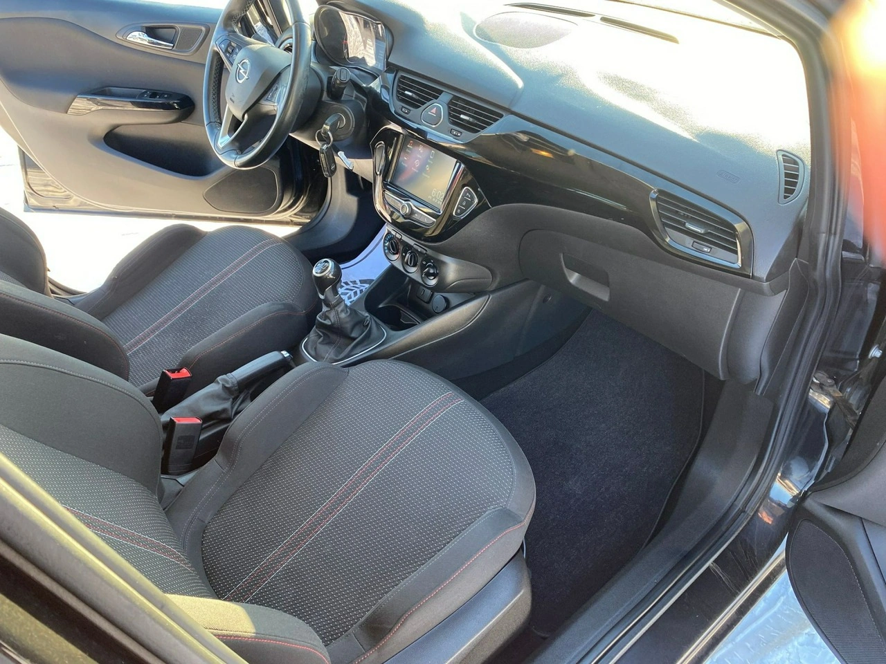 Opel Corsa - Zdjęcie 19