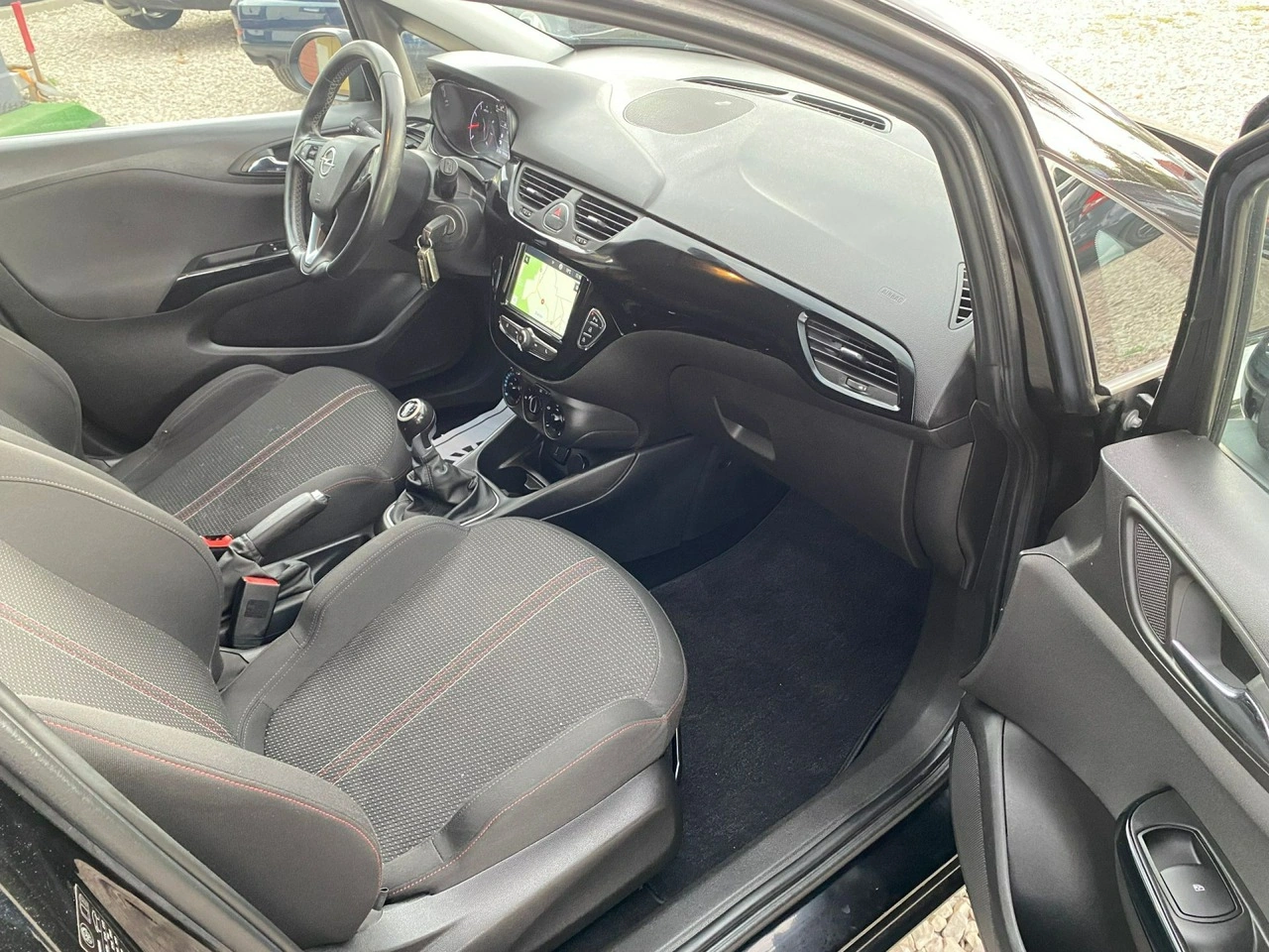 Opel Corsa - Zdjęcie 9