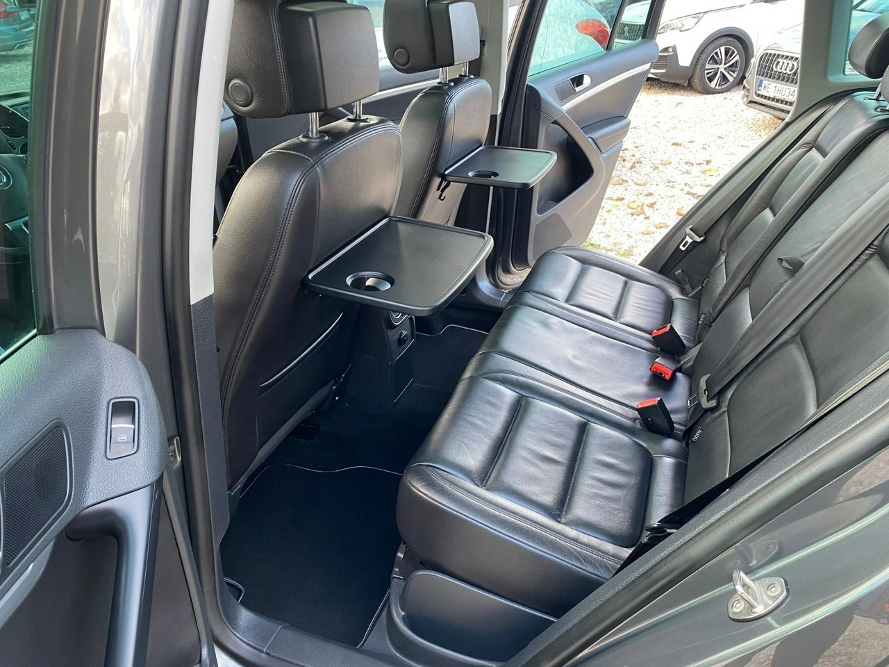 Volkswagen Tiguan - Zdjęcie 13