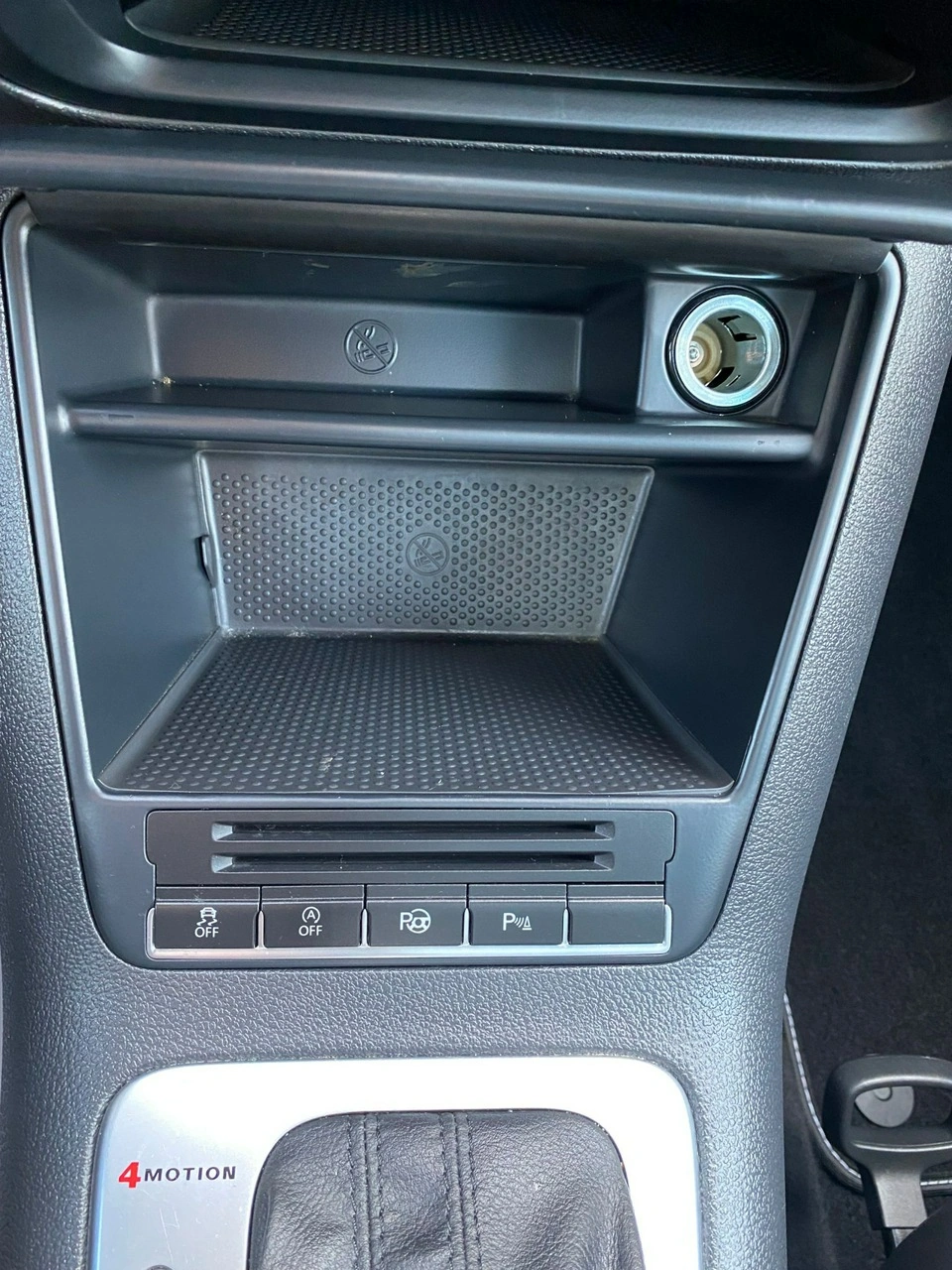 Volkswagen Tiguan - Zdjęcie 22