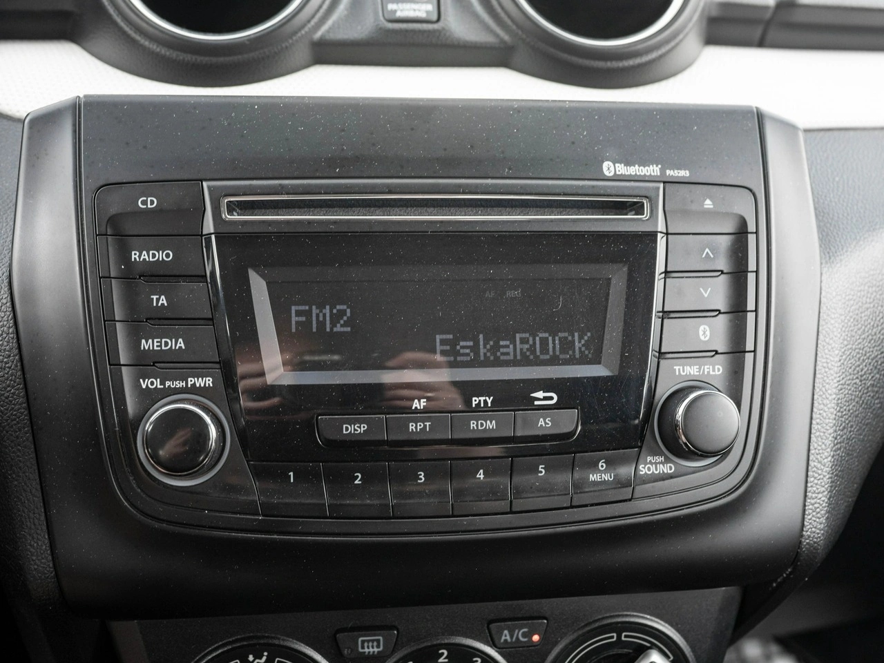 Suzuki Swift - Zdjęcie 16