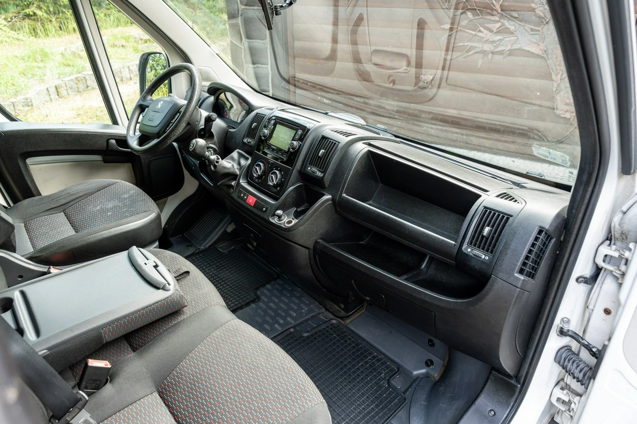 Peugeot Boxer - Zdjęcie 31