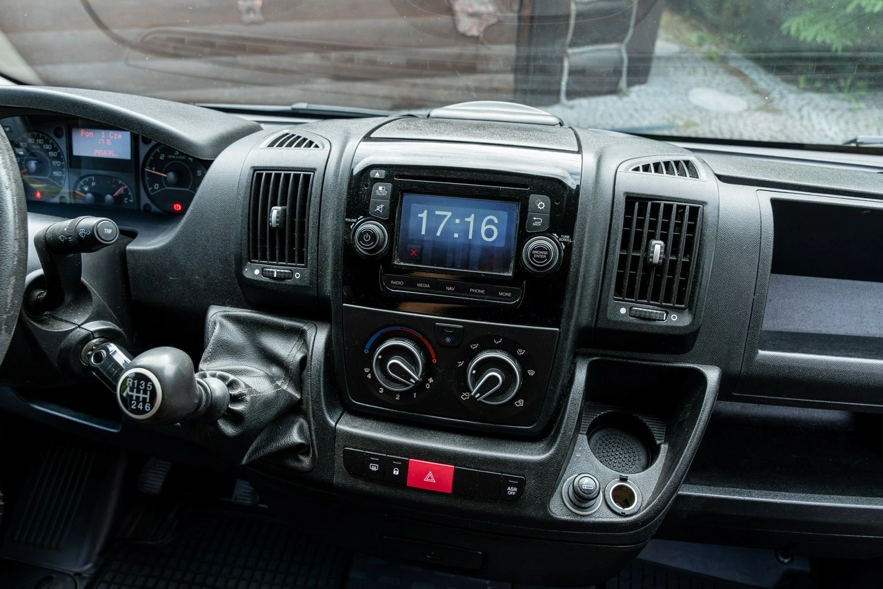 Peugeot Boxer - Zdjęcie 37