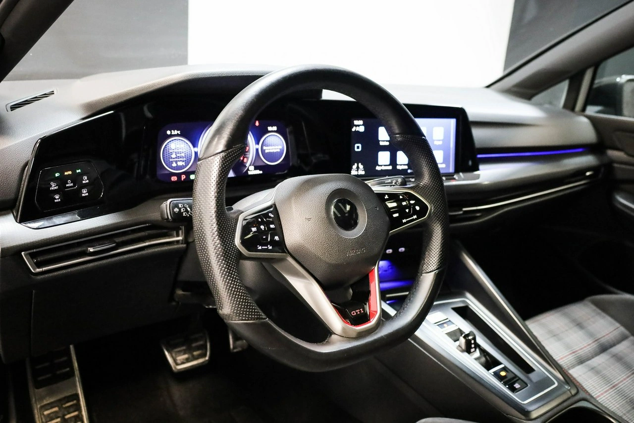 Volkswagen Golf - Zdjęcie 14