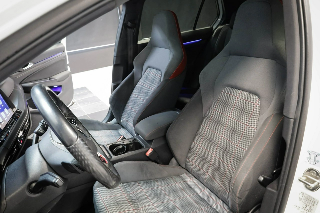 Volkswagen Golf - Zdjęcie 16