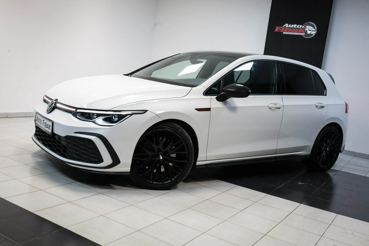 Volkswagen Golf - Zdjęcie 1