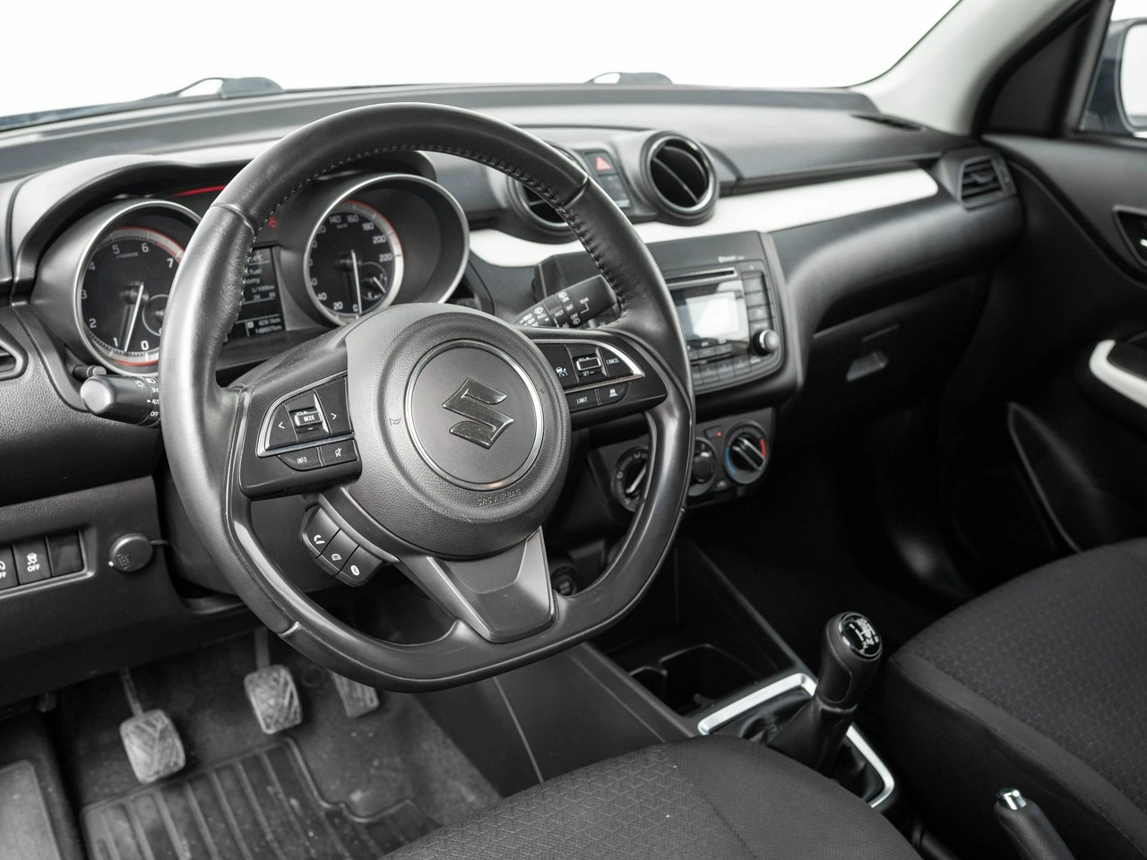 Suzuki Swift - Zdjęcie 5