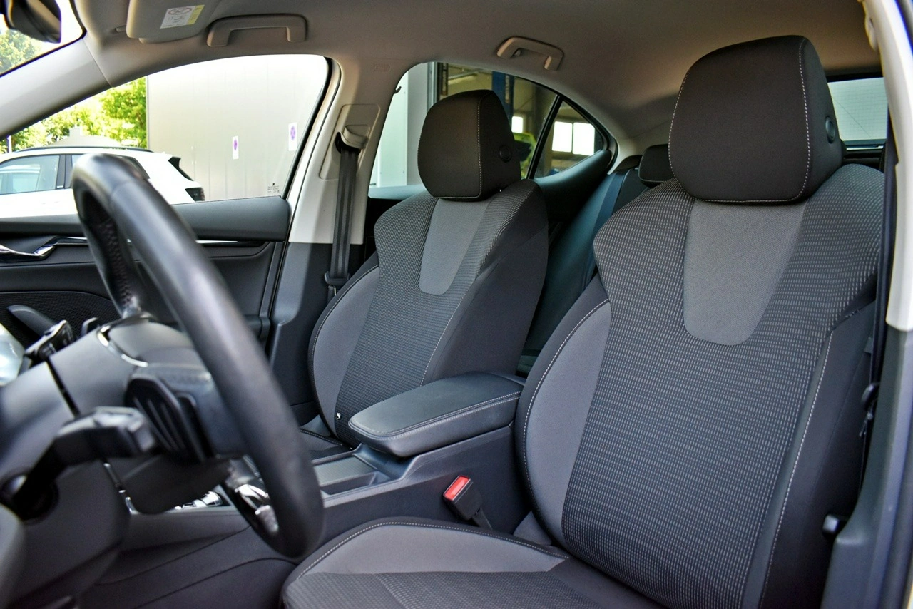 Skoda Octavia - Zdjęcie 10