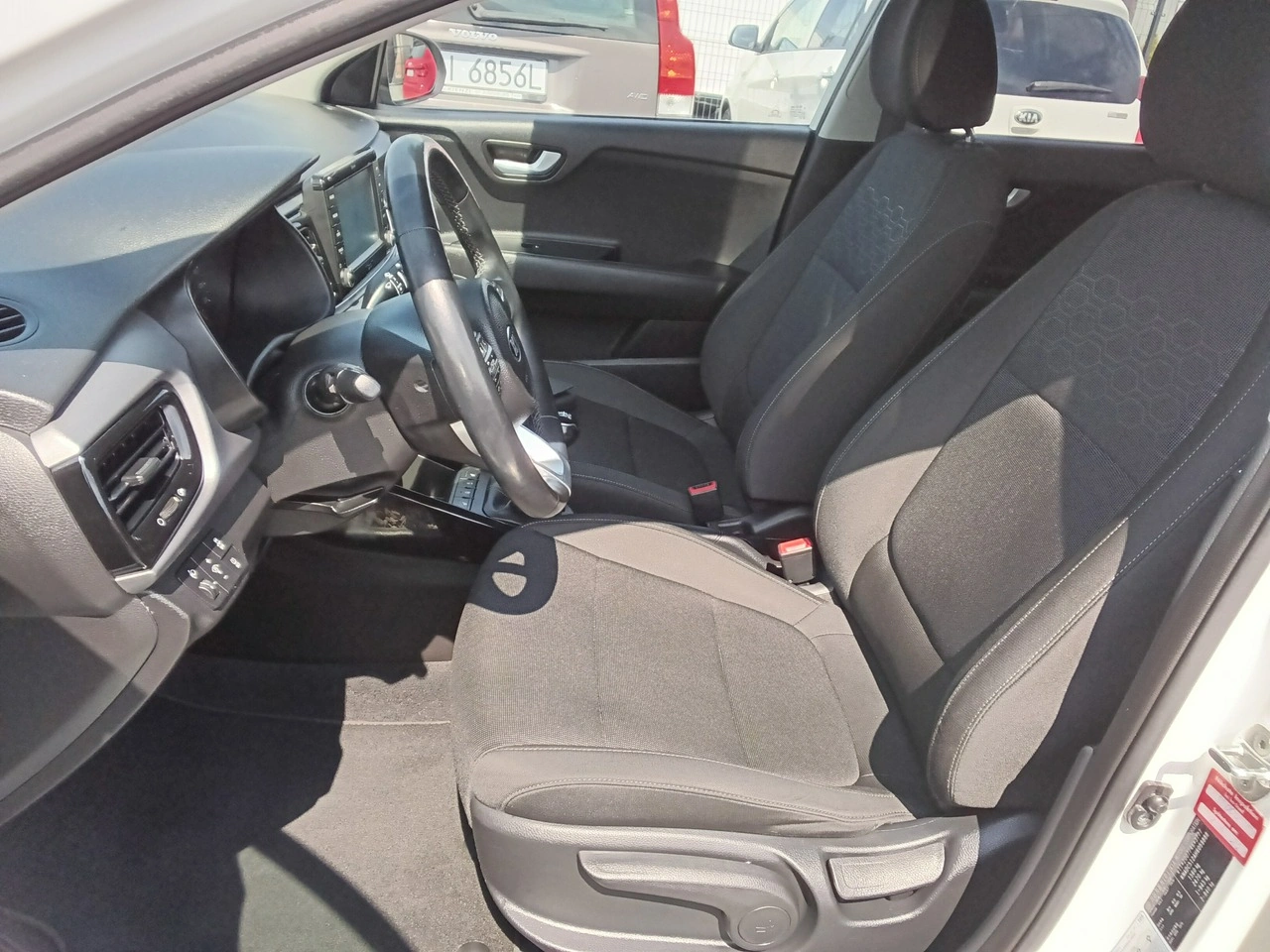 Kia Rio - Zdjęcie 14
