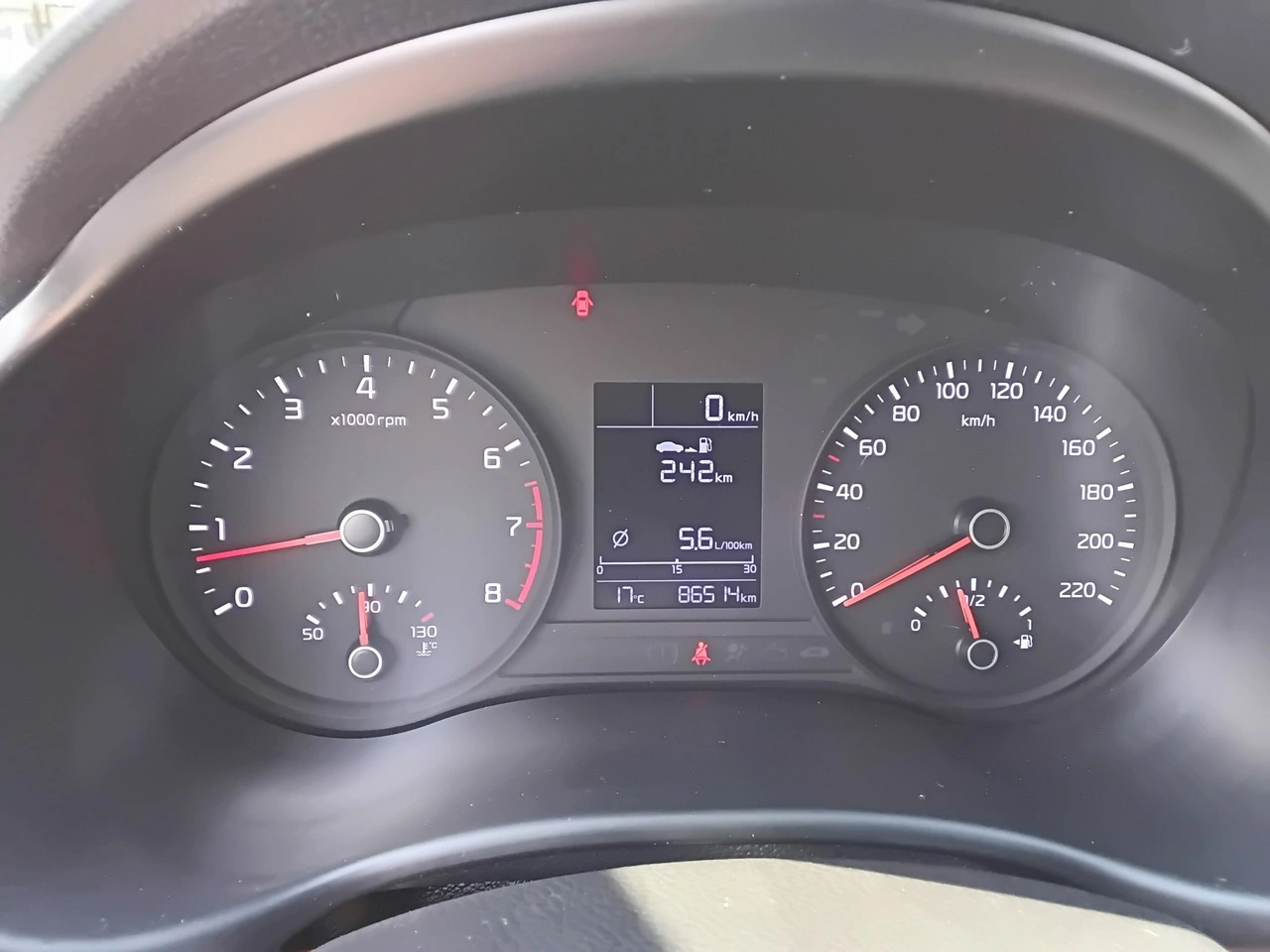 Kia Rio - Zdjęcie 27