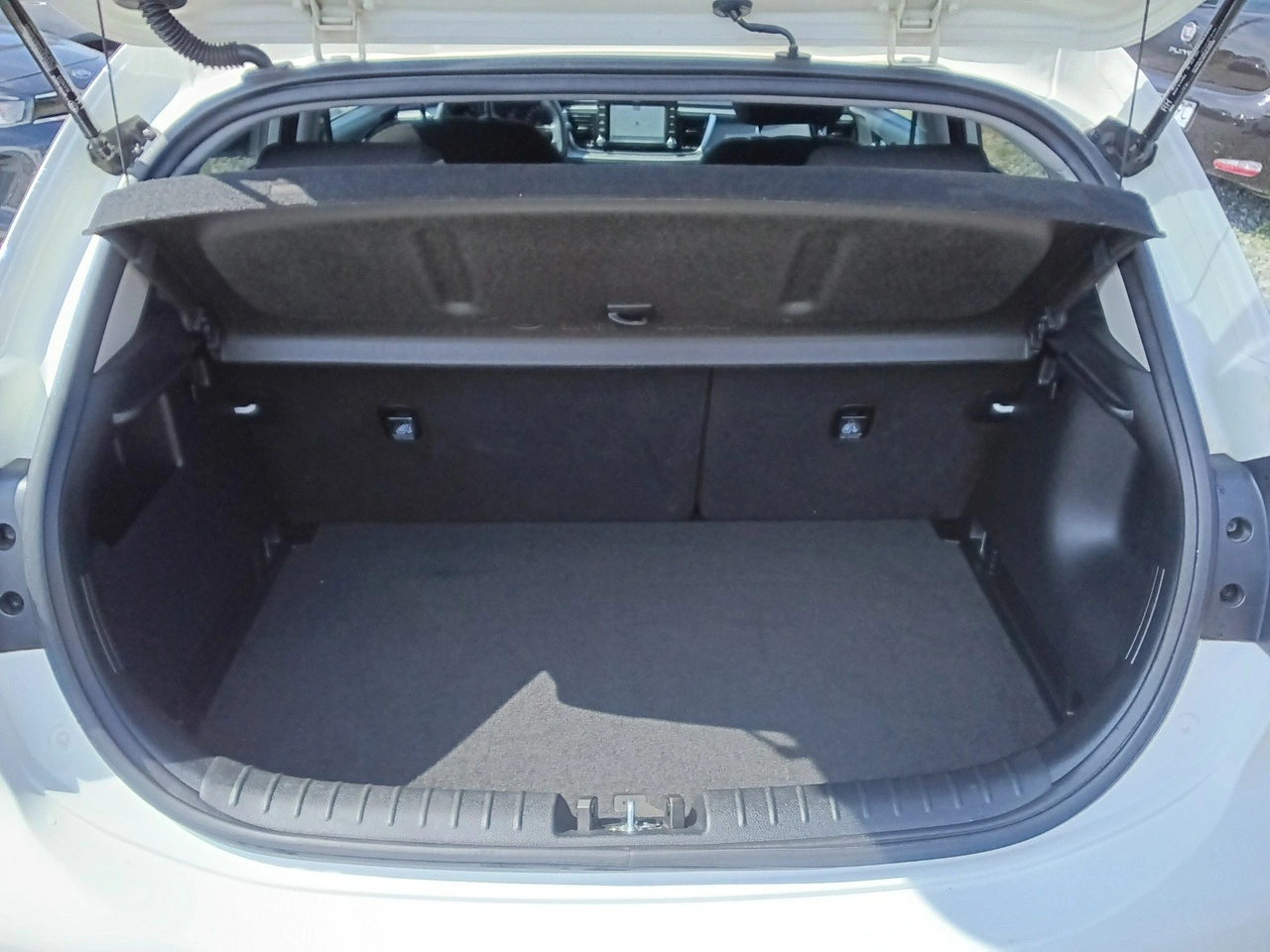 Kia Rio - Zdjęcie 33