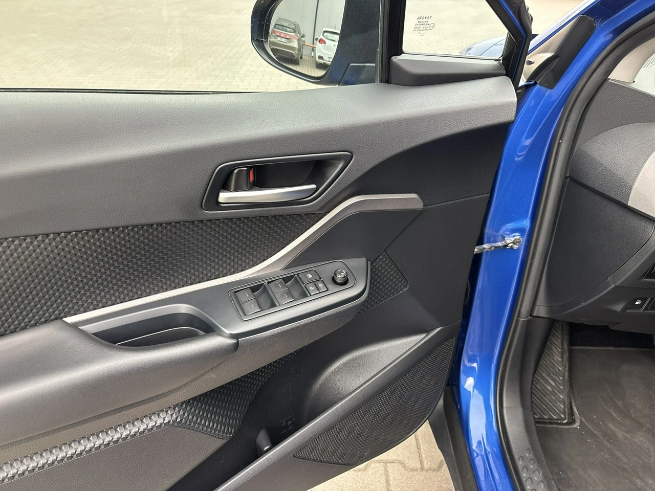 Toyota C-HR - Zdjęcie 10