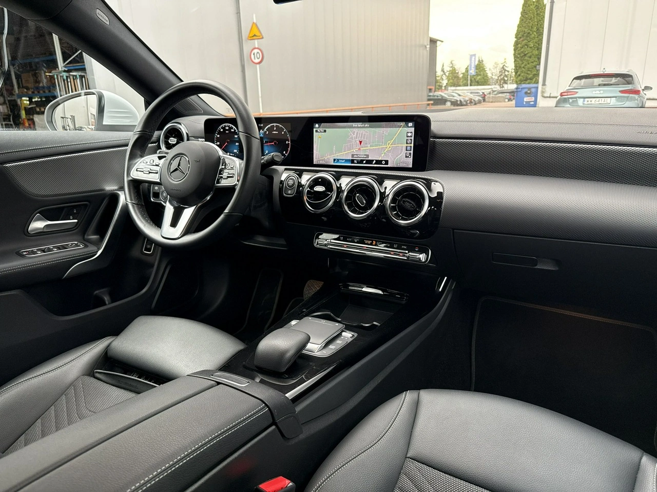 Mercedes CLA 180 - Zdjęcie 21