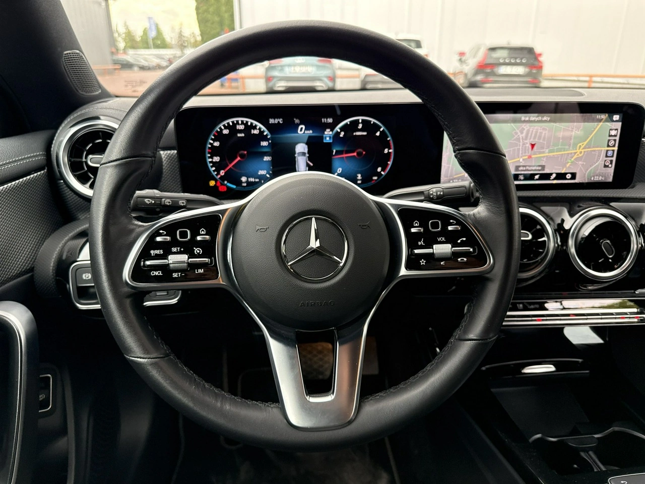 Mercedes CLA 180 - Zdjęcie 25