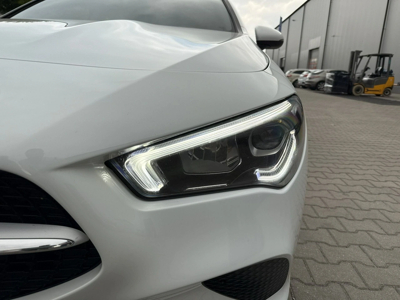 Mercedes CLA 180 - Zdjęcie 8