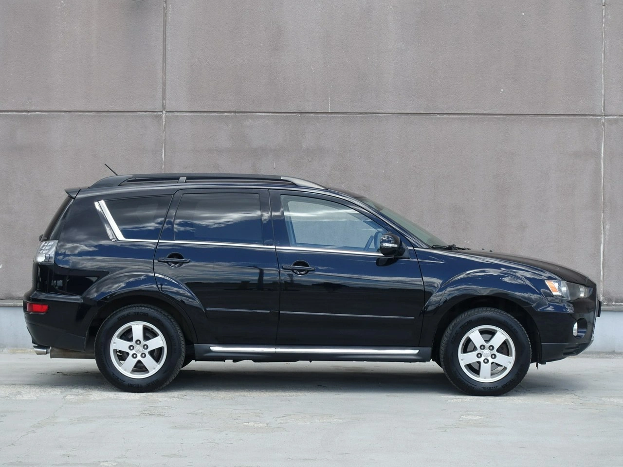 Mitsubishi Outlander - Zdjęcie 2