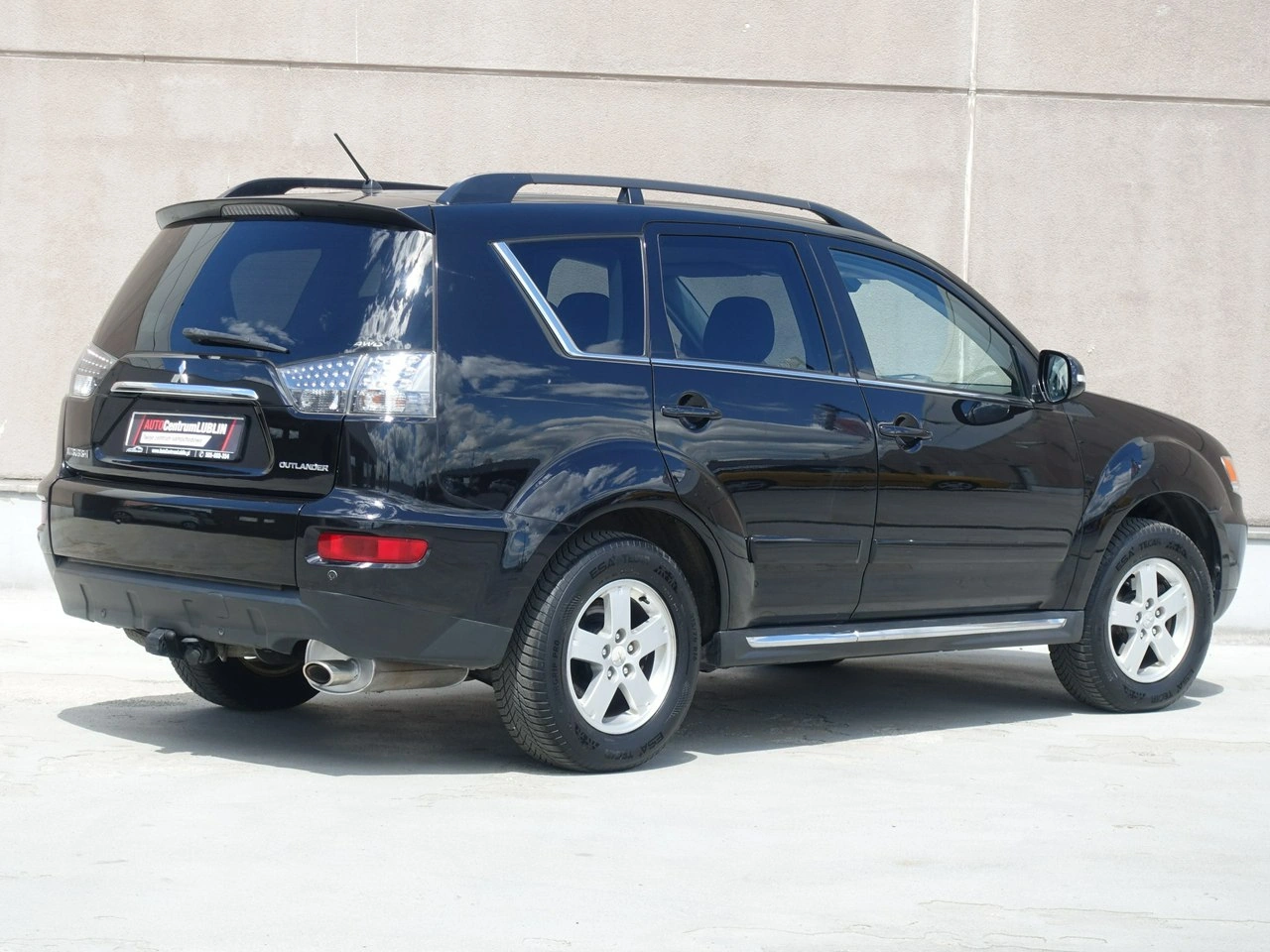 Mitsubishi Outlander - Zdjęcie 10