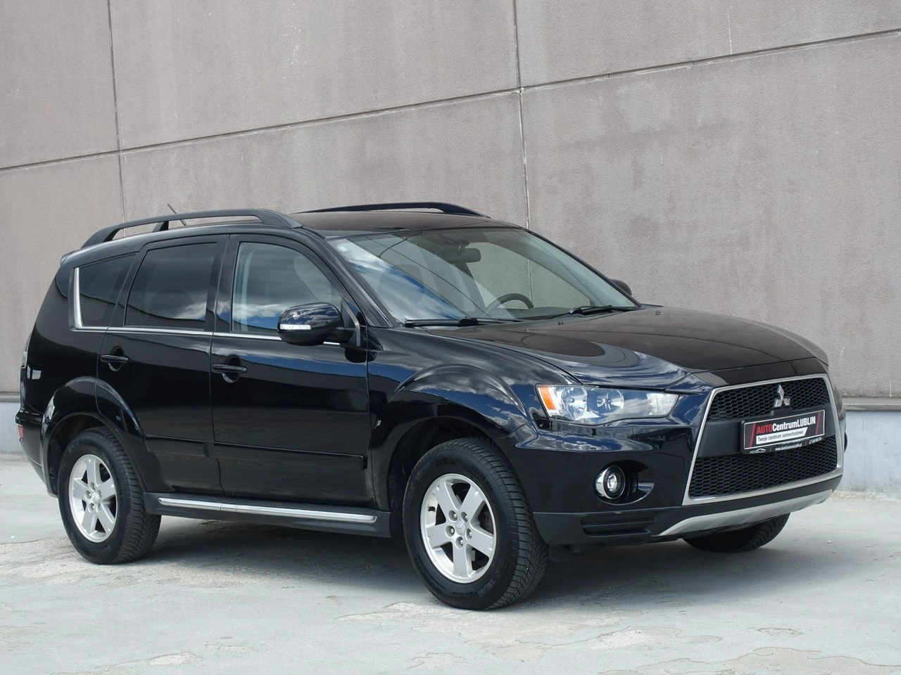 Mitsubishi Outlander - Zdjęcie 1