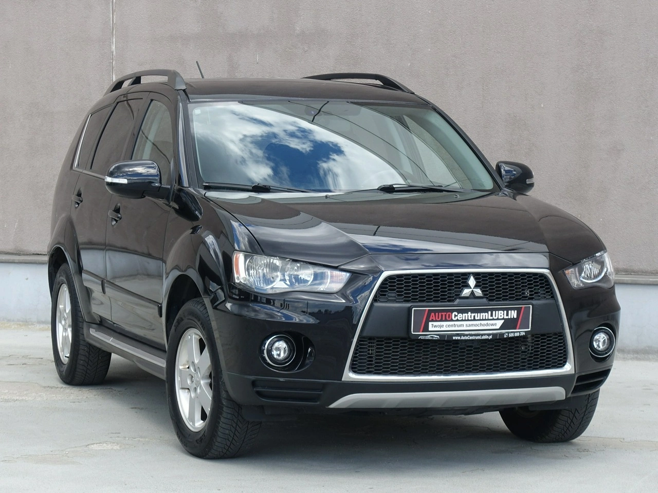 Mitsubishi Outlander - Główne zdjęcie