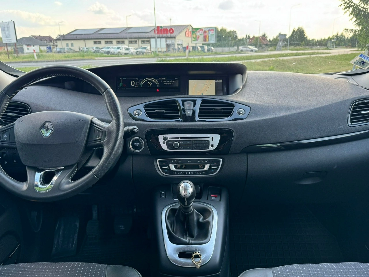 Renault Scenic - Zdjęcie 19