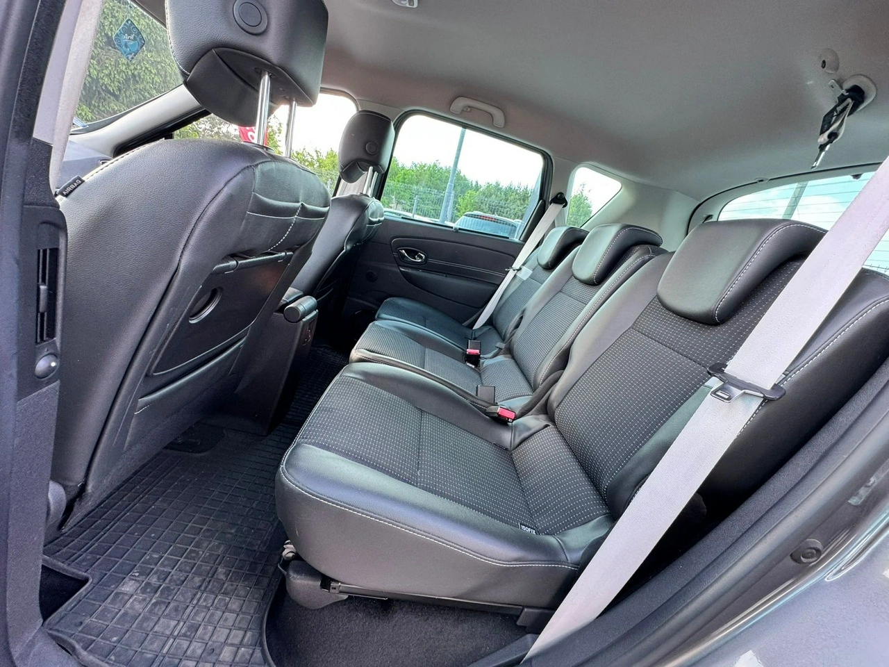 Renault Scenic - Zdjęcie 24