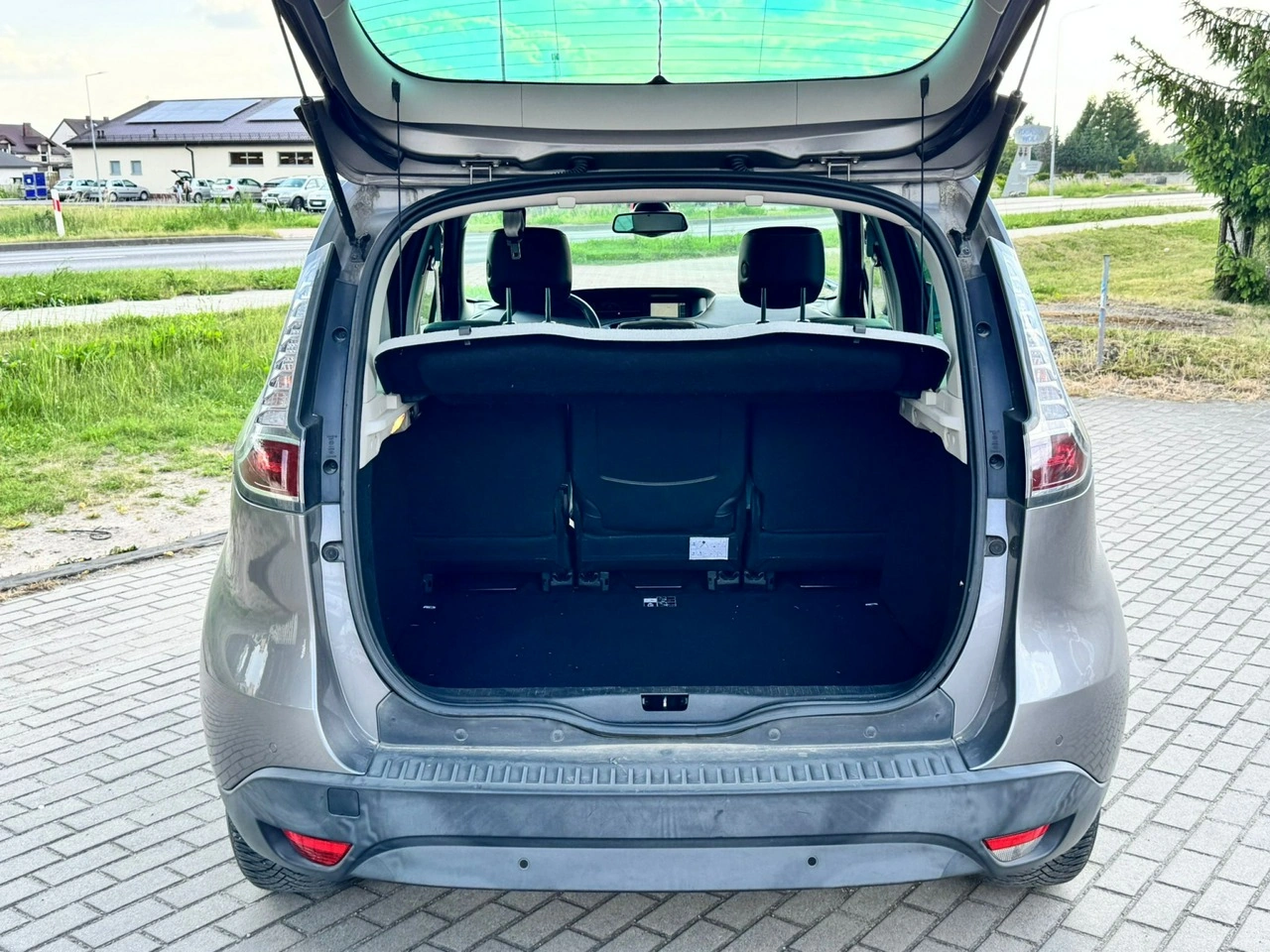 Renault Scenic - Zdjęcie 25