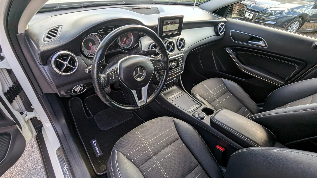 Mercedes GLA 200 - Zdjęcie 14