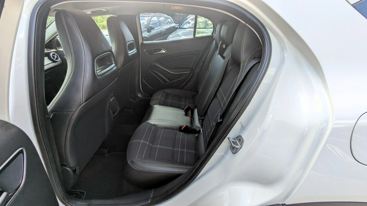 Mercedes GLA 200 - Zdjęcie 15