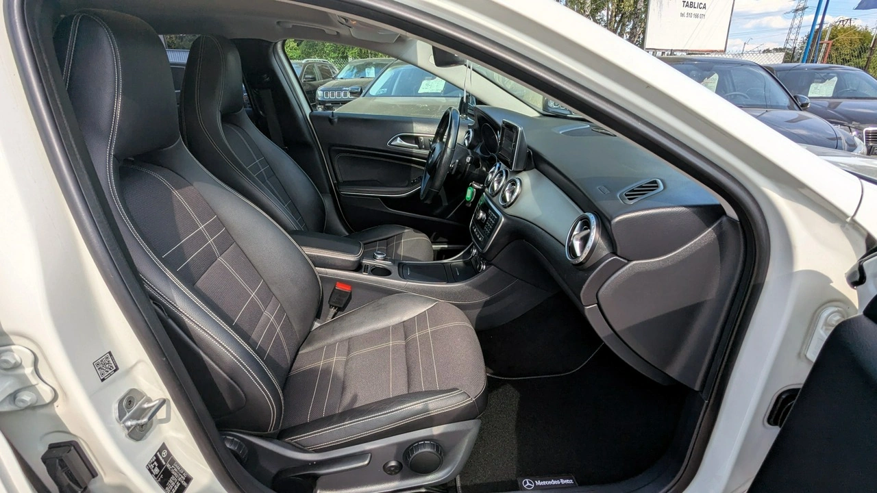 Mercedes GLA 200 - Zdjęcie 18