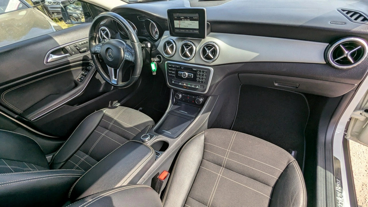 Mercedes GLA 200 - Zdjęcie 19