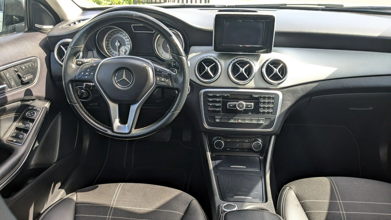 Mercedes GLA 200 - Zdjęcie 21
