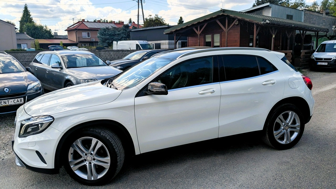 Mercedes GLA 200 - Zdjęcie 2