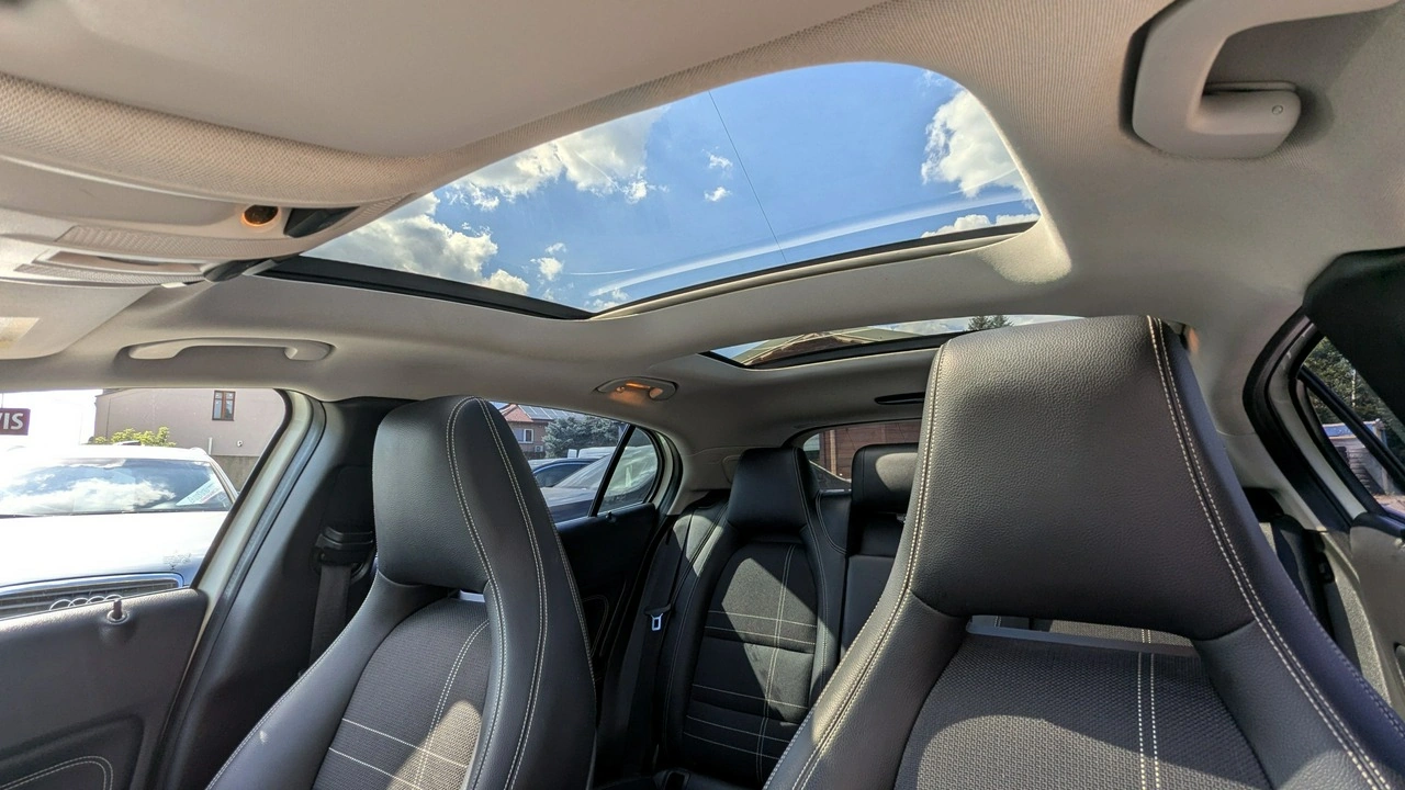Mercedes GLA 200 - Zdjęcie 33