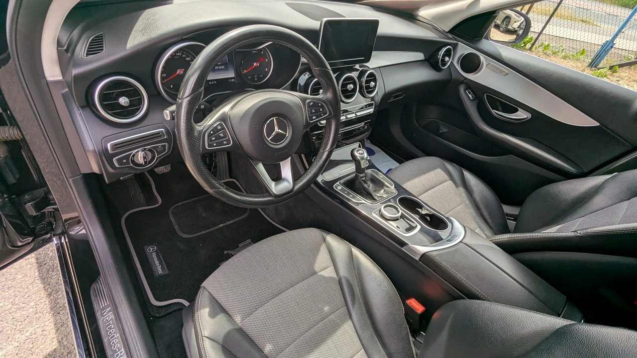 Mercedes C 180 - Zdjęcie 15