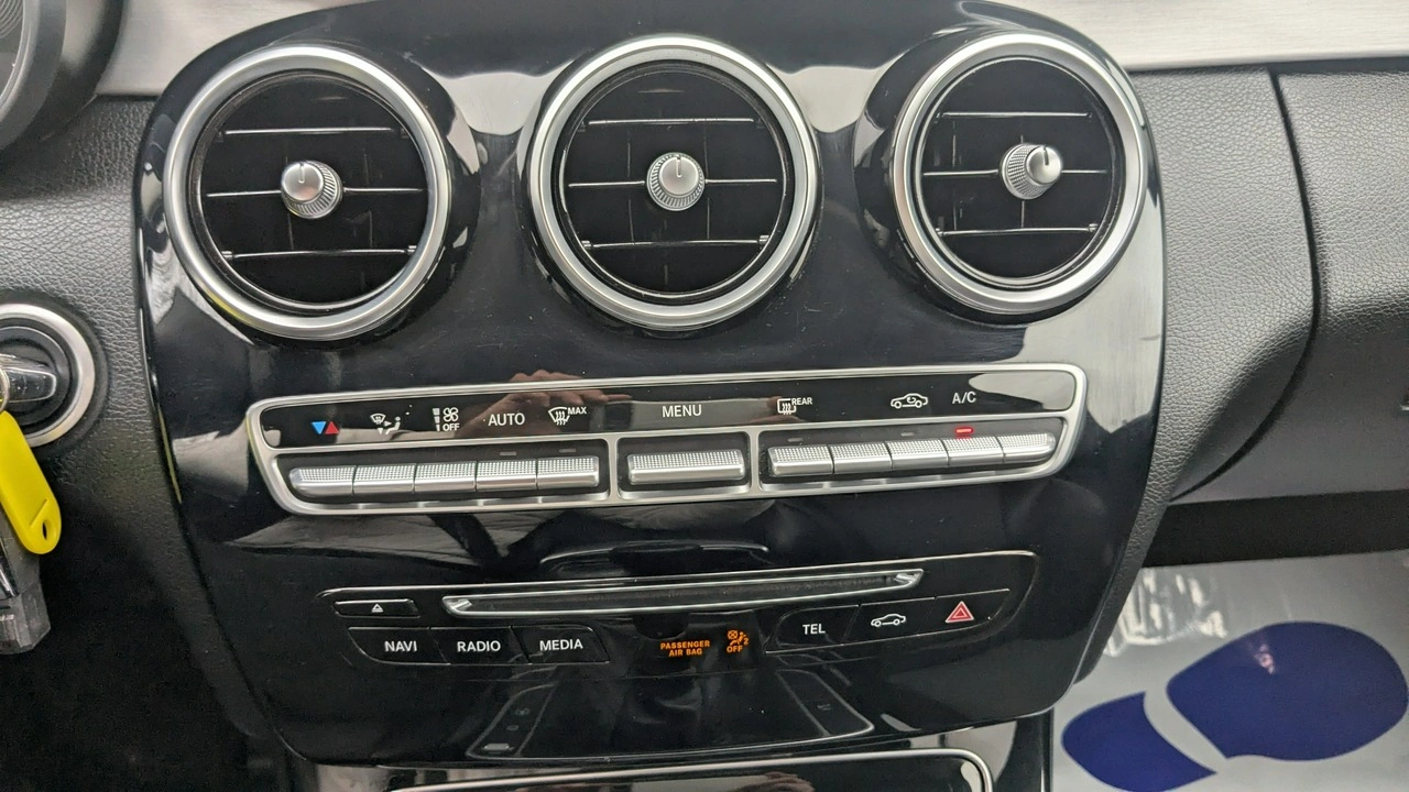Mercedes C 180 - Zdjęcie 26