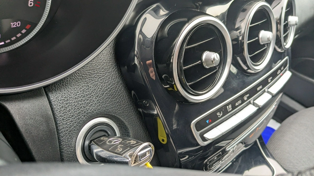 Mercedes C 180 - Zdjęcie 30