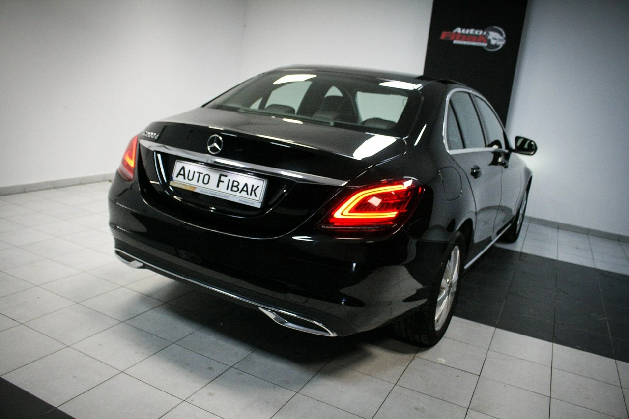Mercedes C 200 - Zdjęcie 9