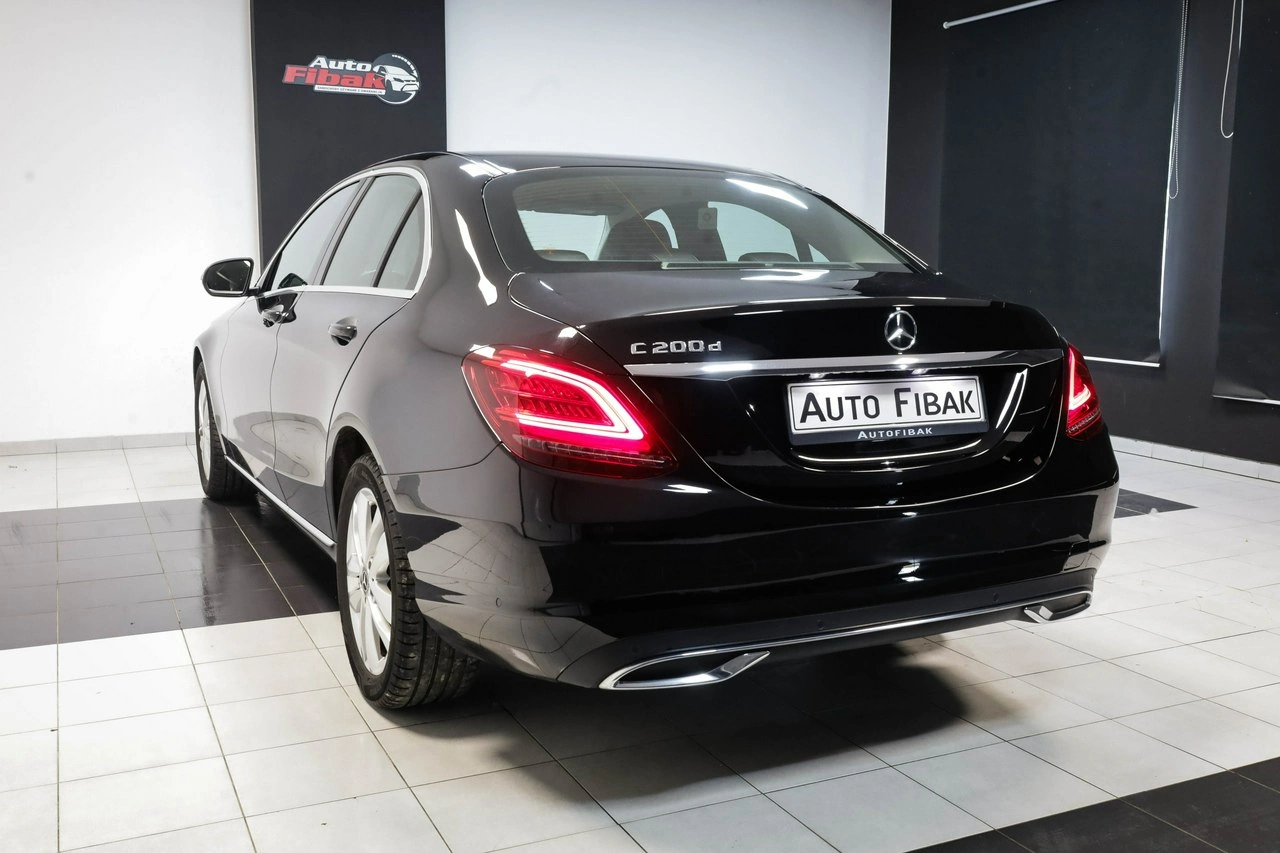 Mercedes C 200 - Zdjęcie 11