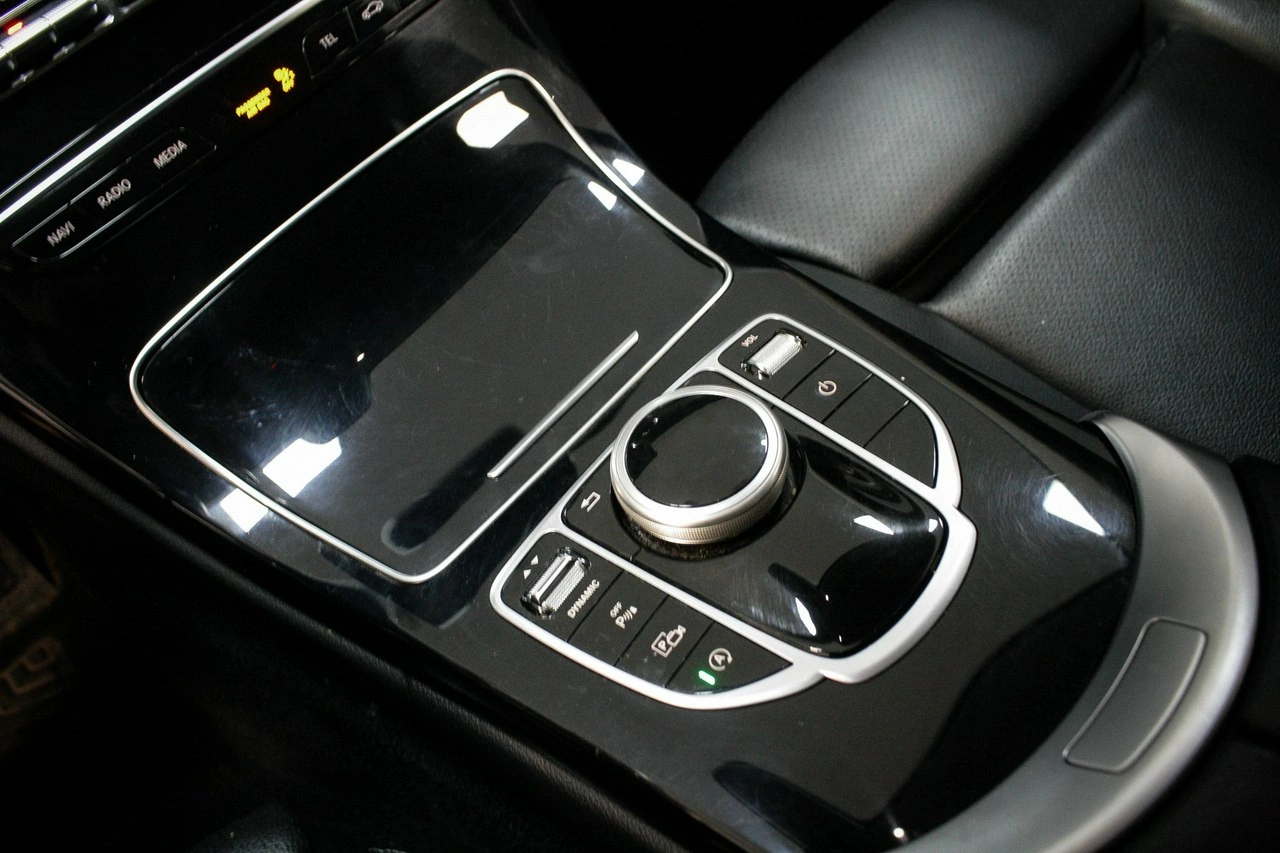 Mercedes C 200 - Zdjęcie 15