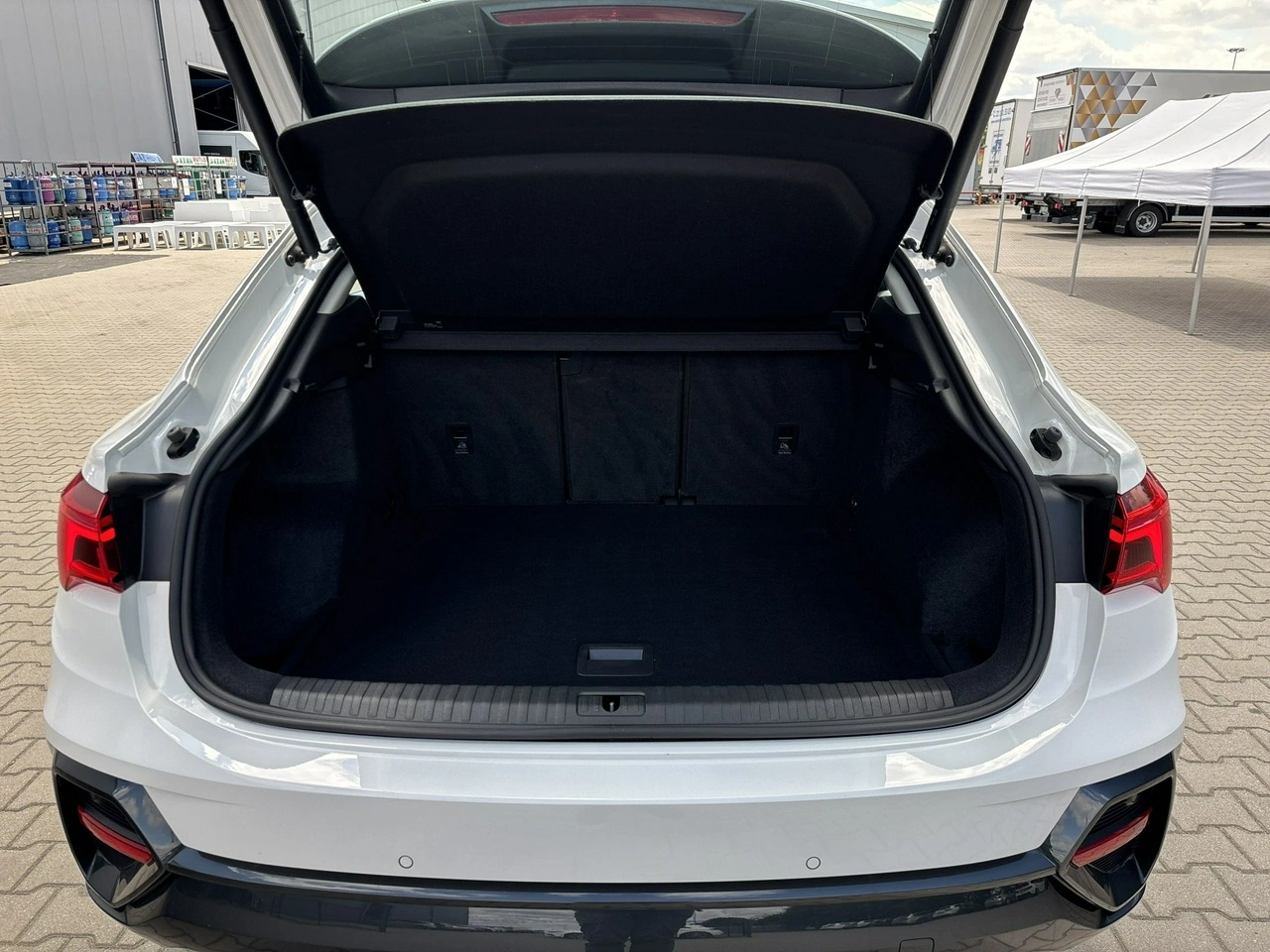 Audi Q3 - Zdjęcie 14