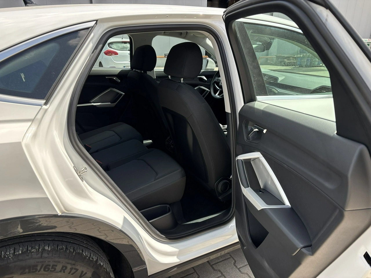 Audi Q3 - Zdjęcie 16