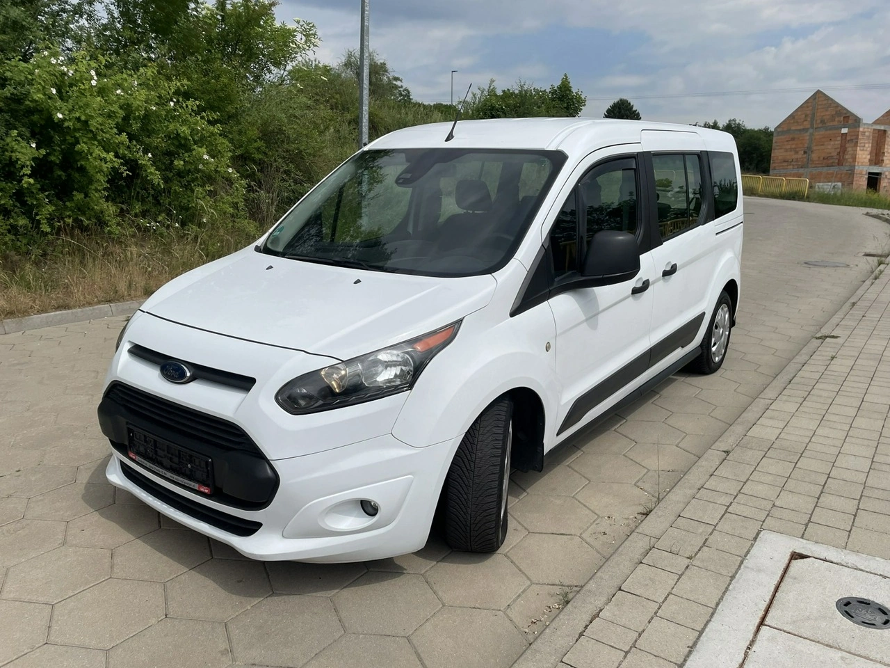 Ford Grand Tourneo Connect - Zdjęcie 2