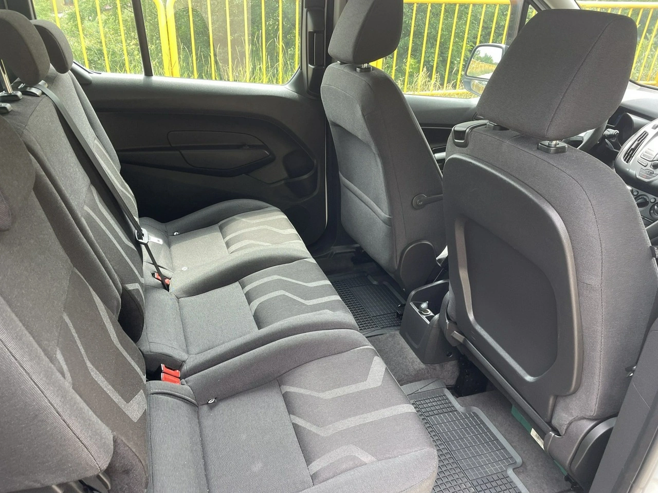 Ford Grand Tourneo Connect - Zdjęcie 6