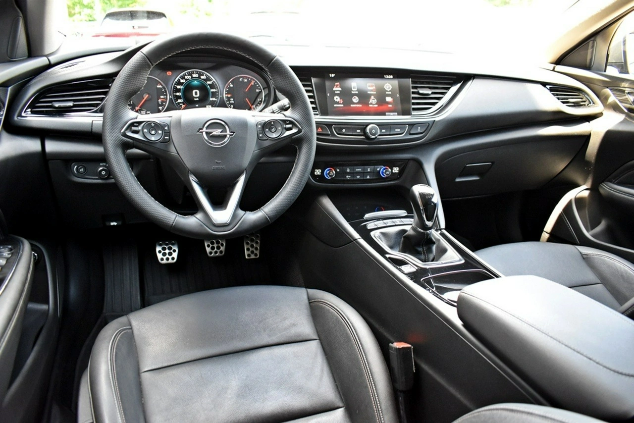 Opel Insignia - Zdjęcie 13