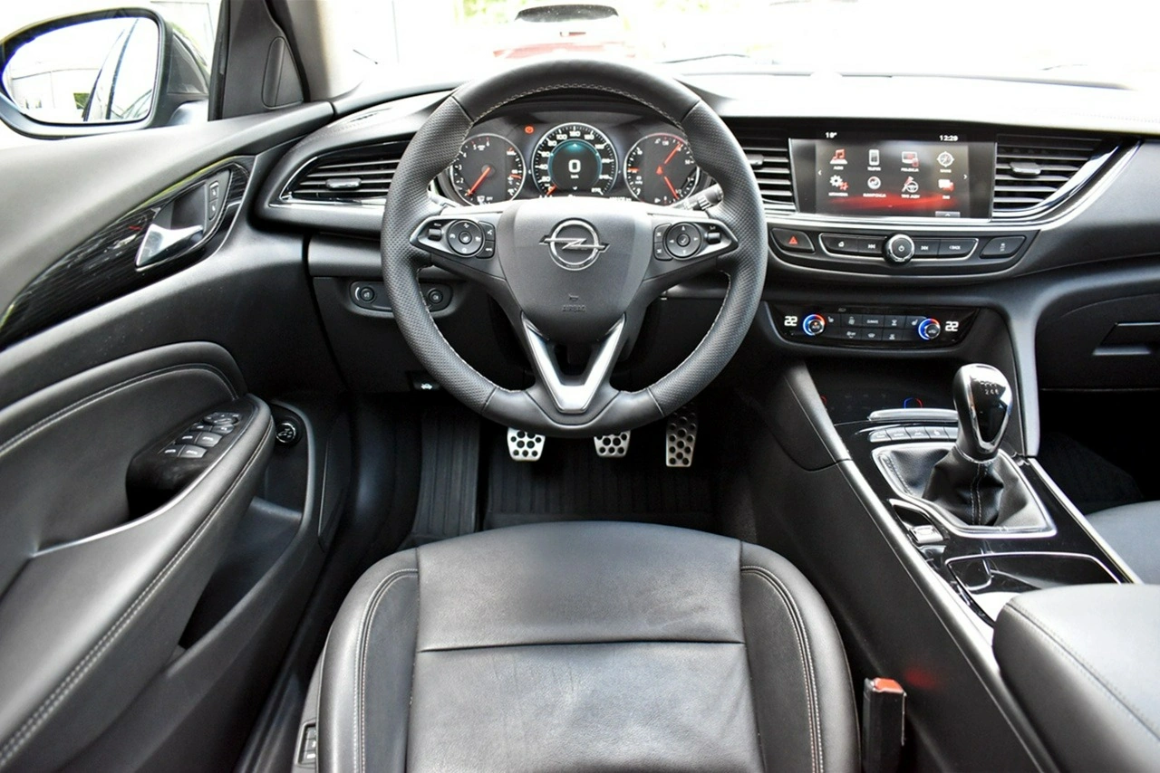 Opel Insignia - Zdjęcie 14
