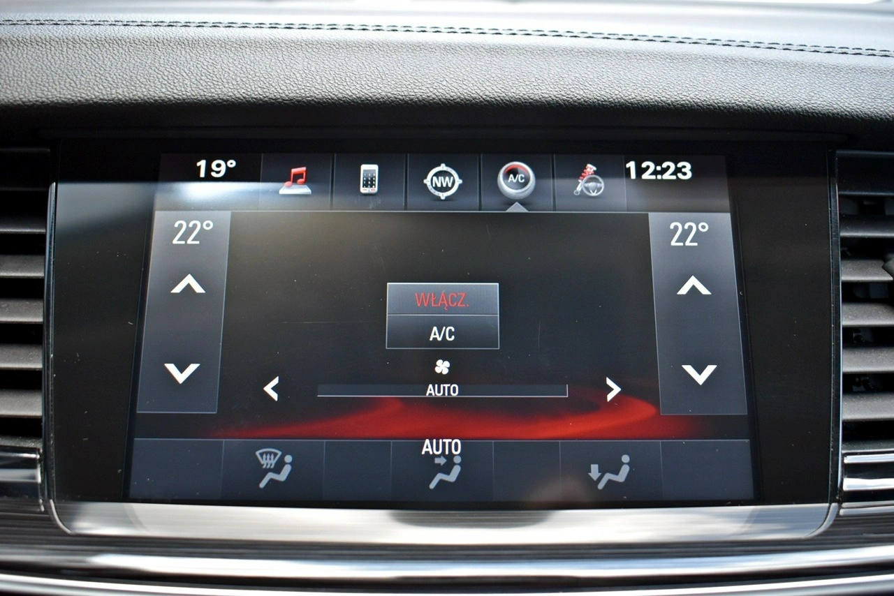 Opel Insignia - Zdjęcie 26