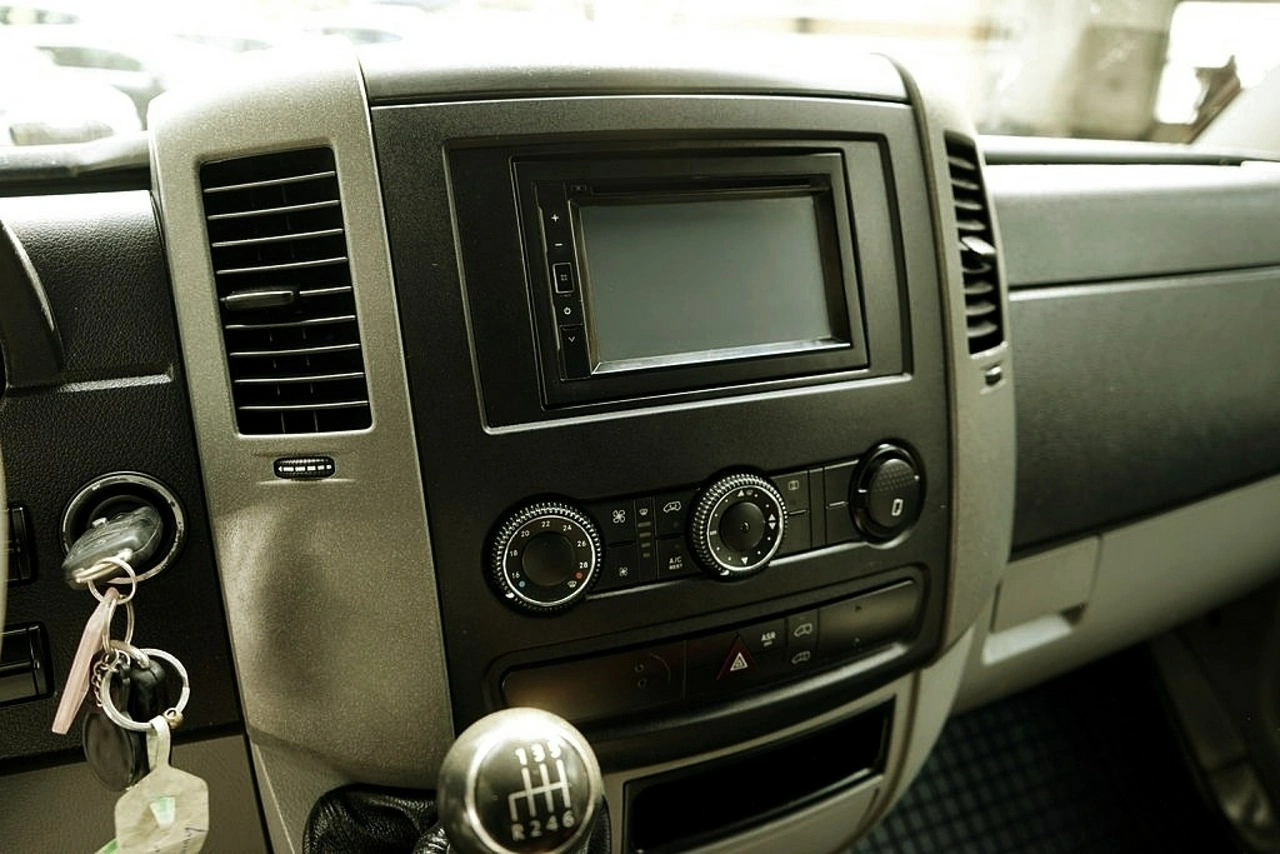 Volkswagen Crafter - Zdjęcie 17