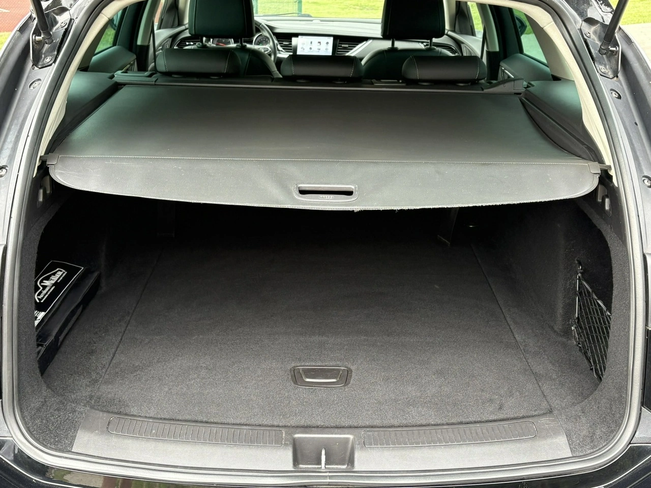 Opel Insignia Sports Tourer - Zdjęcie 10