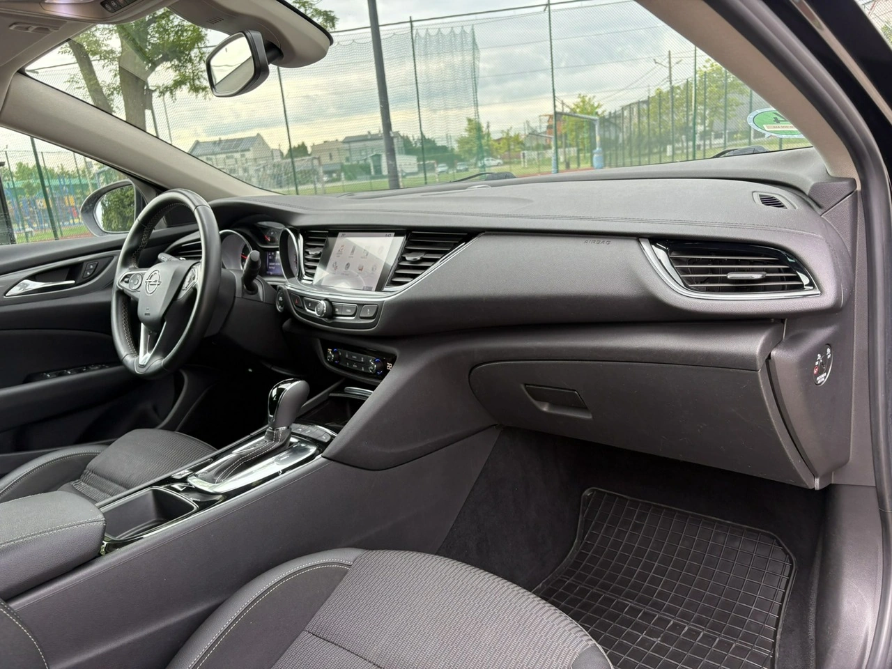 Opel Insignia Sports Tourer - Zdjęcie 12