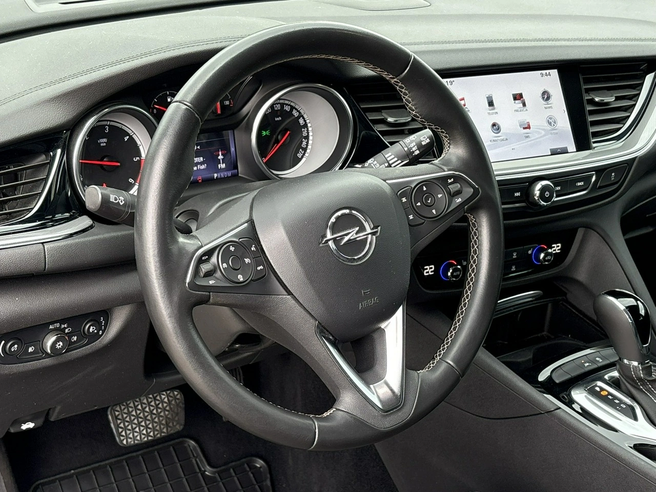 Opel Insignia Sports Tourer - Zdjęcie 22